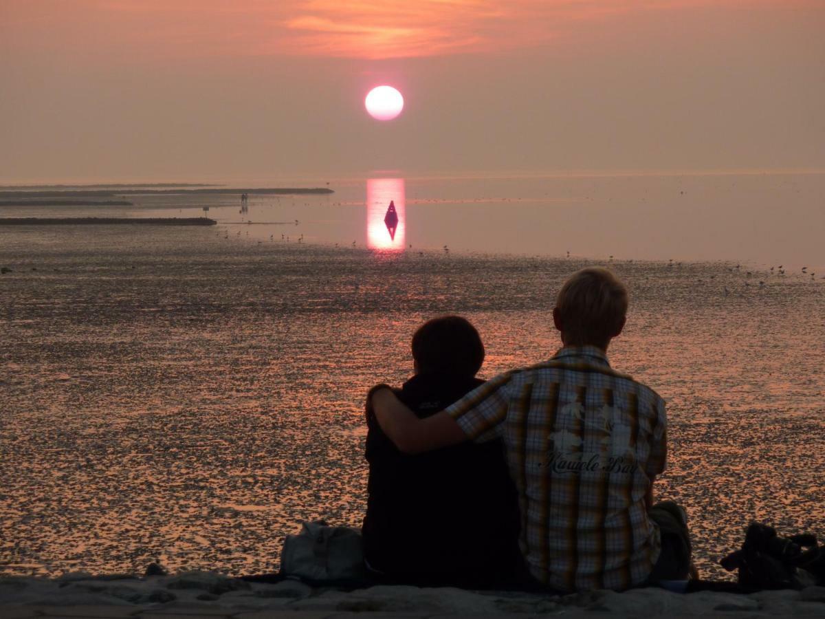 Meine-Nordsee-Fewo Esens Extérieur photo